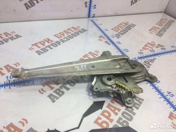 Стеклоподъемник задний (электрический) Прав