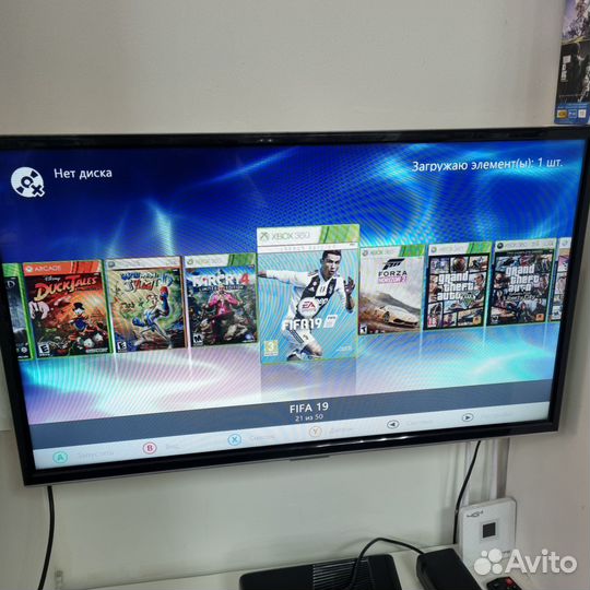 Xbox 360 Slim 250GB + 50 игр (фрибут)