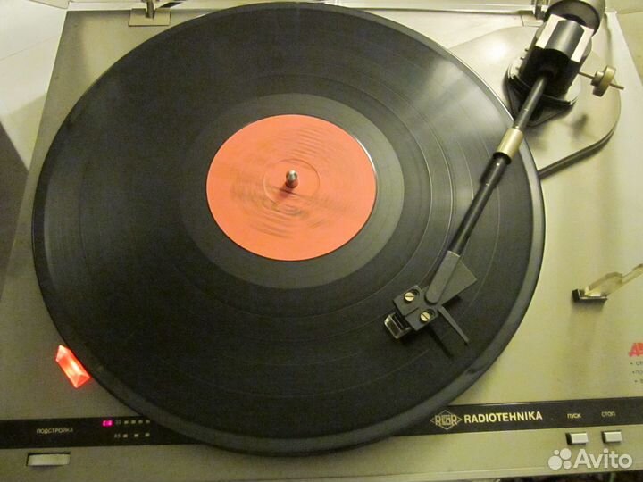 Проигрыватель винила Radiotehnika Ария 102