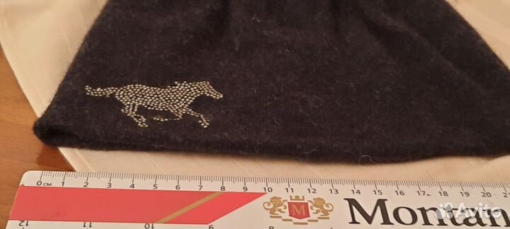 Женская шапка Италия