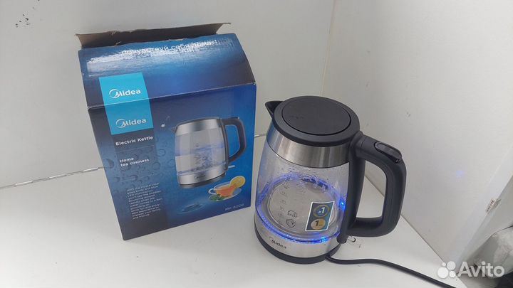 Чайник электрический Midea MK-8008