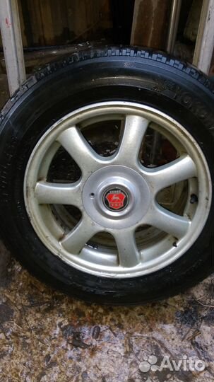 Продам колесо 1 шт б.у от Волги с резиной