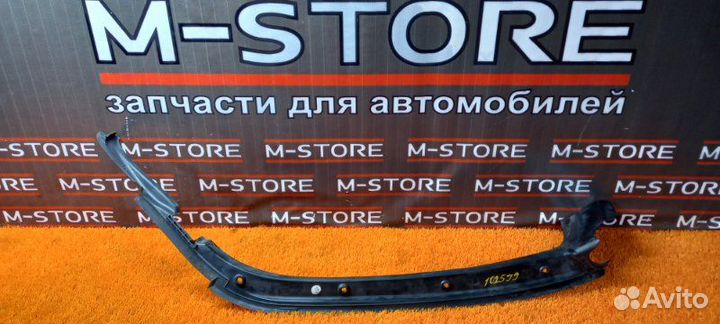 Водосток багажника задний левый Mercedes-Benz