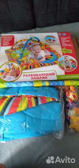 Развивающий коврик новый