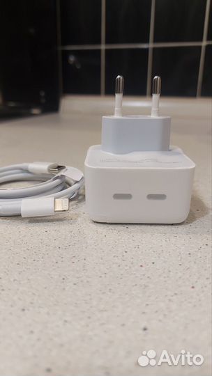 Зарядка для iPhone 35W