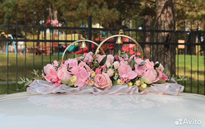 Свадебные украшения на машину