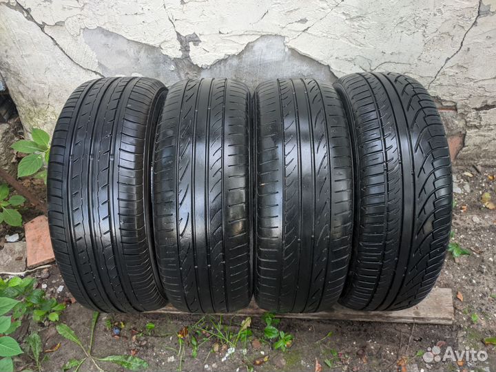 Hankook Ventus ME01 K114 215/60 R16 95V