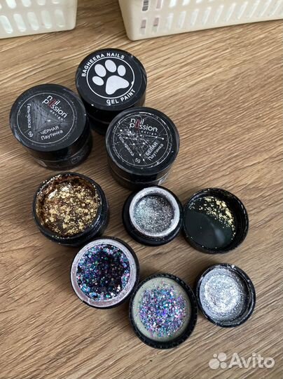 Продам гель лаки, стразы, краска emi, стемпинг