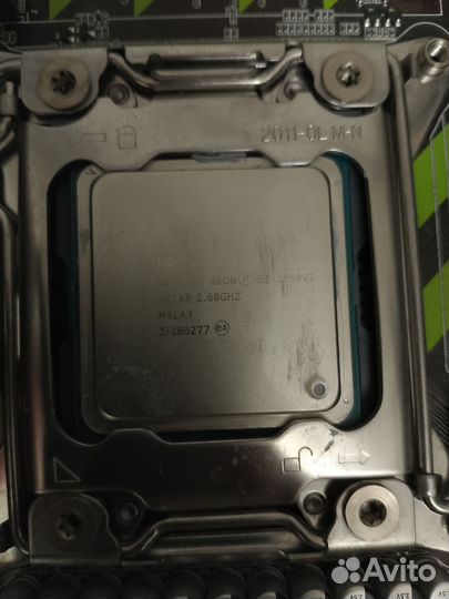 Материнская плата с процессором