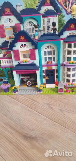 Конструктор Lego friends 802 детали