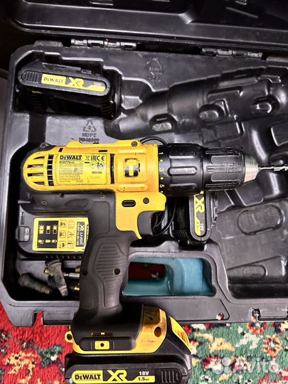 Шуруповерт Dewalt dcd-776