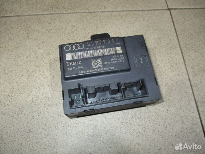 Блок комфорта Audi Q7 (4L)