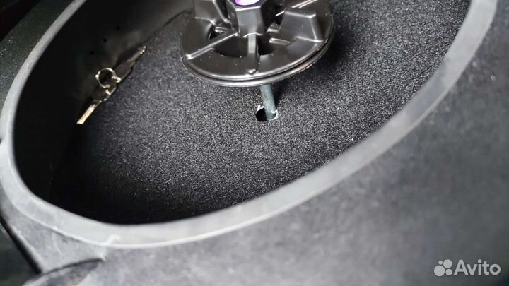 Сейф автомобильный в запаску