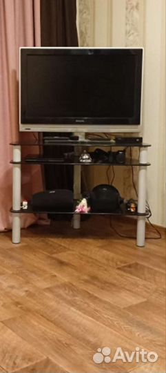 Стеклянная тумба тв