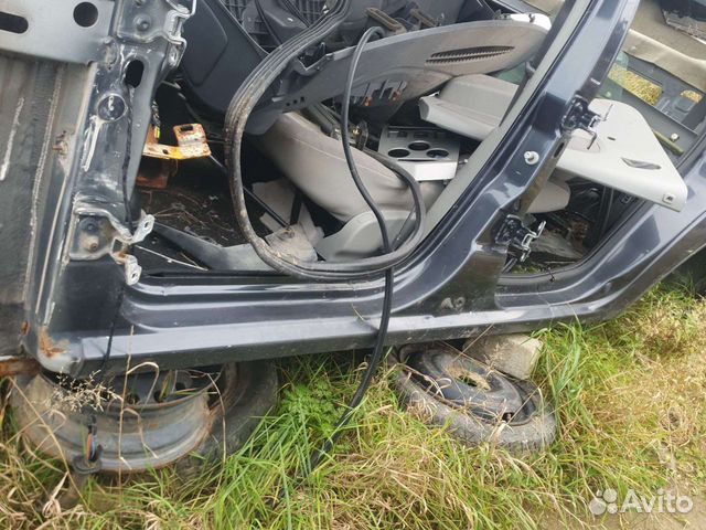 Renault Logan 1 порог / четверть