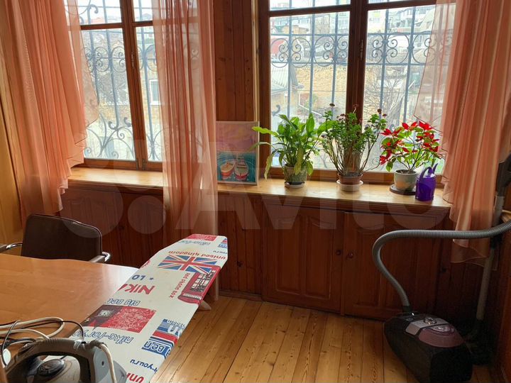 3-к. квартира, 90 м², 2/2 эт.