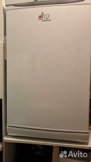 Морозильник вертикальный бу