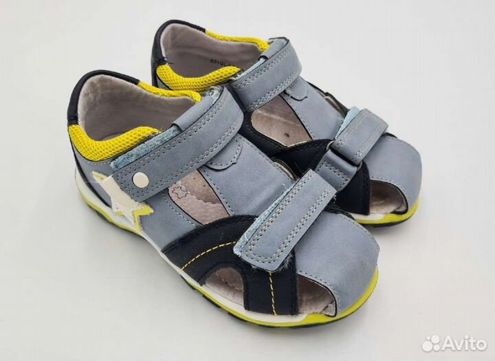 Босоножки 26р
