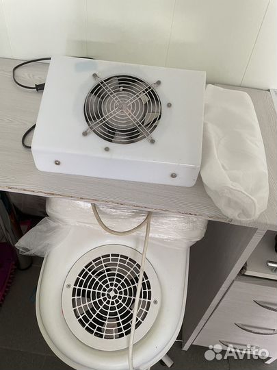 Вытяжка для маникюра и педикюра