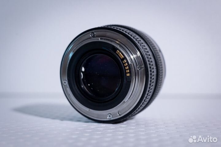 Обьектив Canon 50mm 1.4