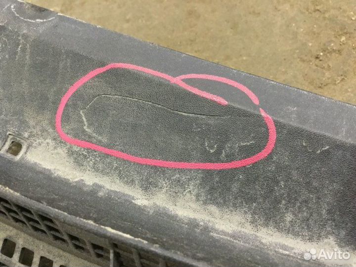 Решетка стеклоочистителей (жабо) правая Mazda 3 BL