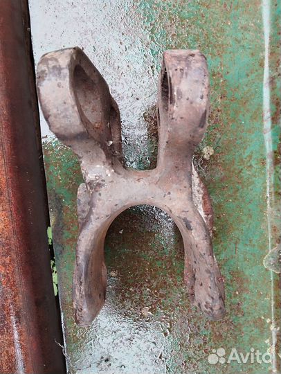 Серьга трактора (фаркоп)