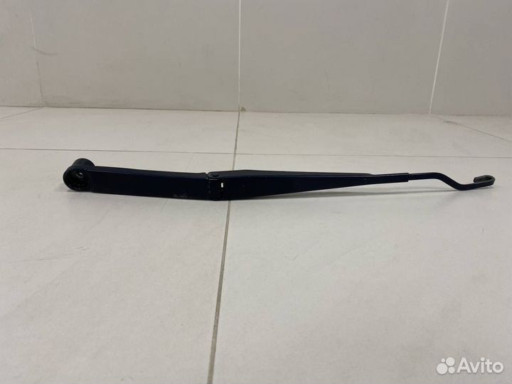 Поводок стеклоочистителя передний левый Hyundai So