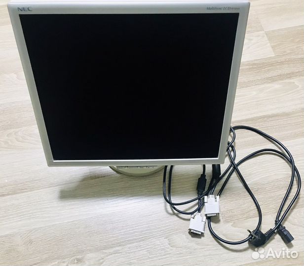 Монитор NEC MultiSync LCD 1970NX