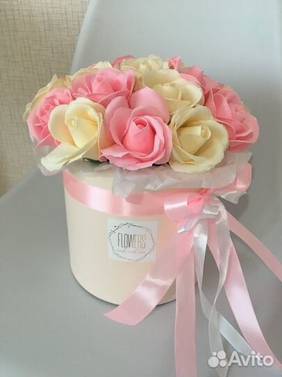 Букет из мыльных роз в коробке