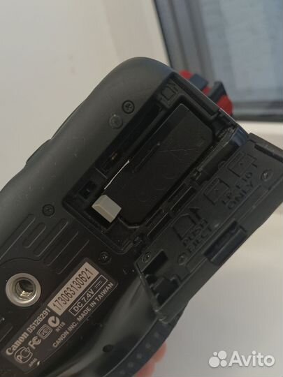 Зеркальная камера