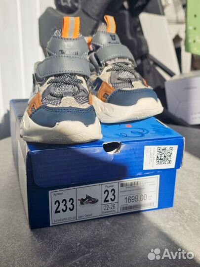 Кроссовки tombi 23