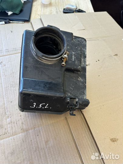 Резонатор воздушного фильтра Camry 40 3.5