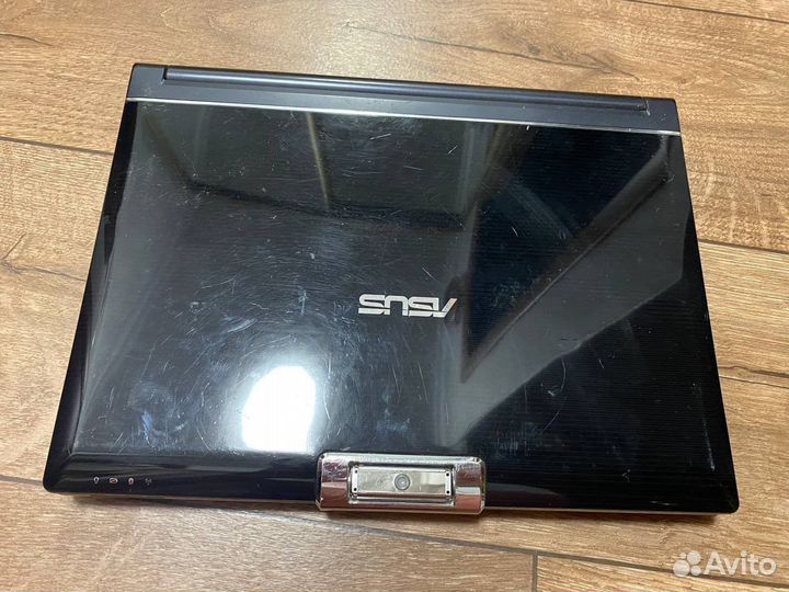 Ноутбук Asus F8V