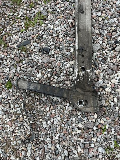 Renault megane 3 балка передняя поперечная