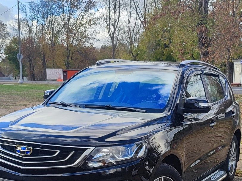 Geely Emgrand X7: фото владельца