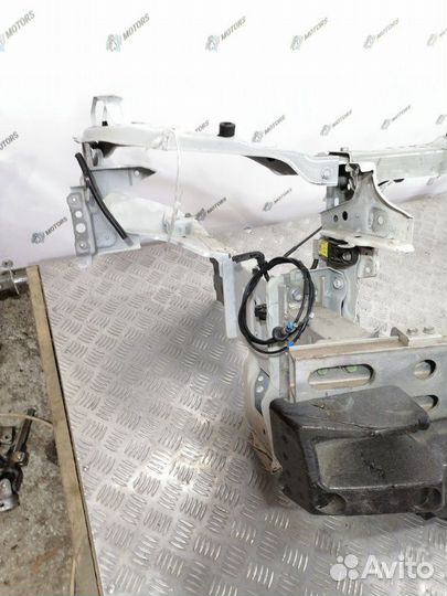 Телевизор Toyota Sai AZK10