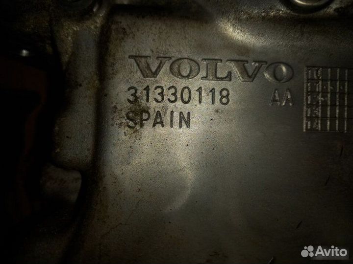 Поддон двс Volvo