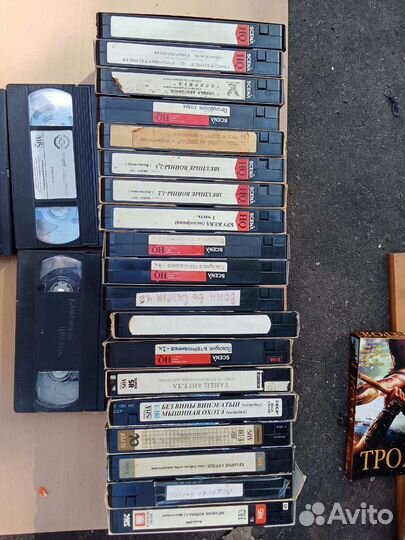 Видеокассеты