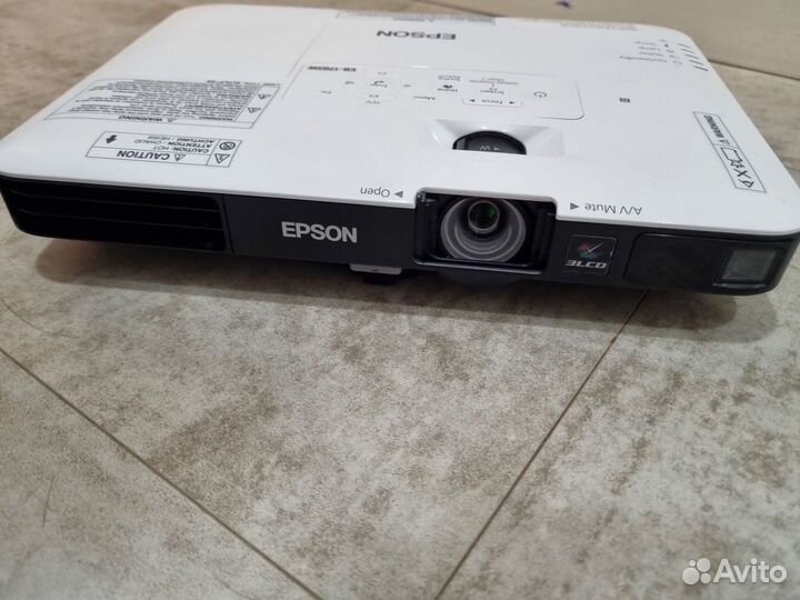 Проектор Epson EB-1785W