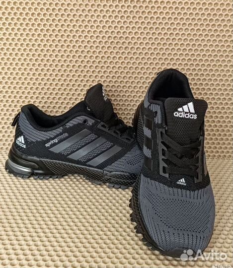 Кроссовки adidas p:40,44