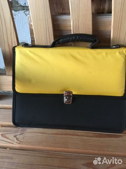 Портфель для бумаг и документов