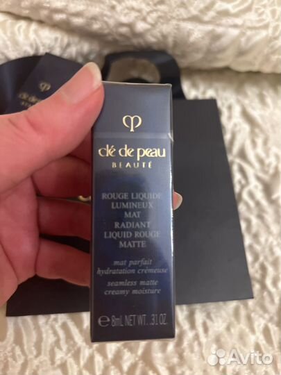 Помады cle DE peau