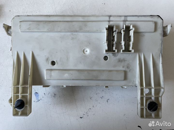 Блок предохранителей Ford C-Max/Focus II