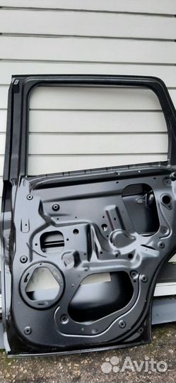 Панель задней двери правой в сборе 5730A978