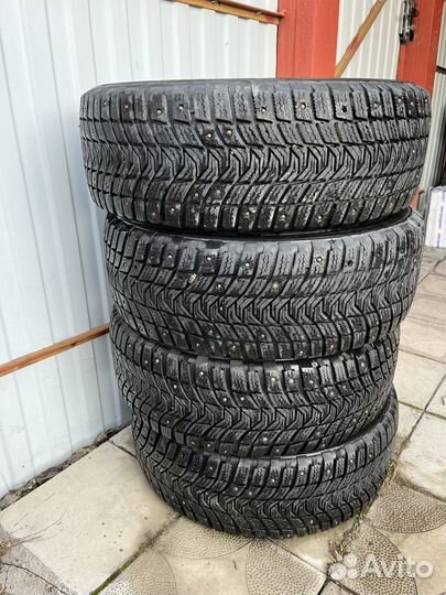 Michelin X-Ice North 3 205/55 R16