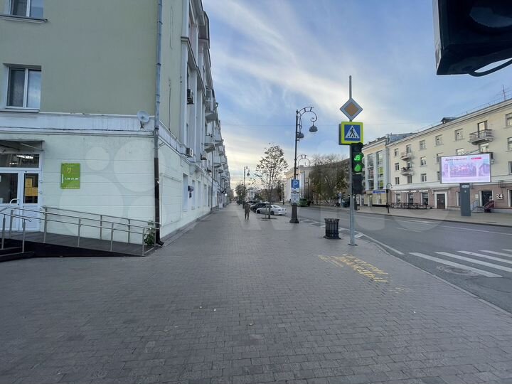 Общепит на ул. Республики, 163.6 м²