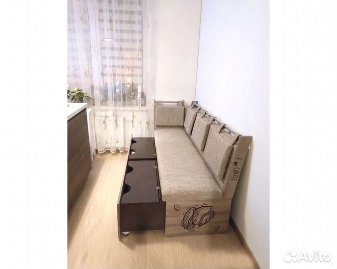 Диван в спальню