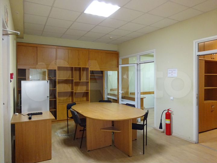Офис в центре, 144 м², есть мебель