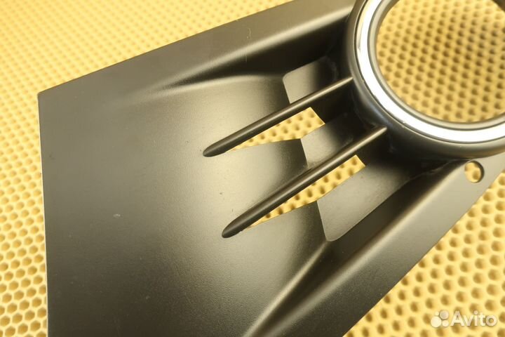 Решетка птф левая VW Golf 6