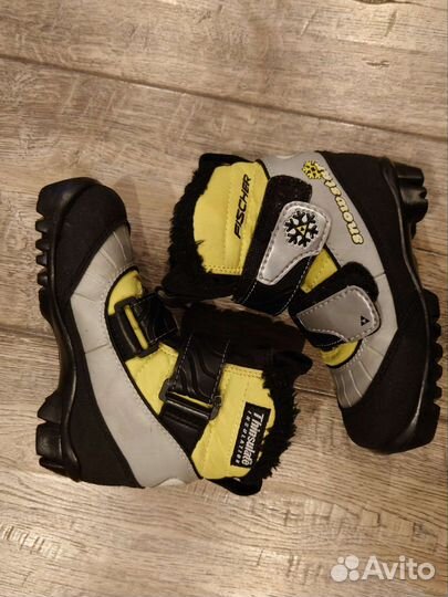 Лыжные ботинки детские fischer 28